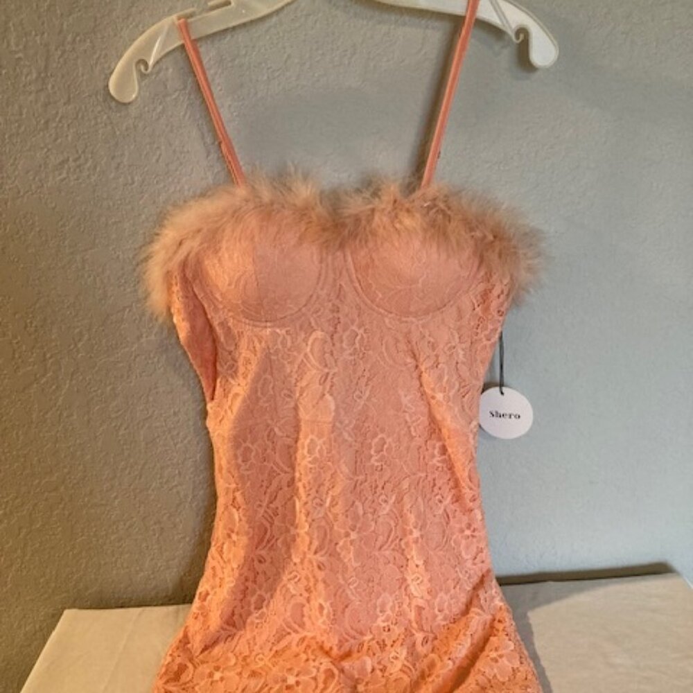 Shero Peach Lace Mini Dress w/ Fur Trim | NWT | Size M